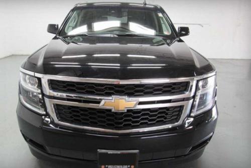 2020-Chevrolet-Suburban-6-Avg-Passengers-Bench-Seat-with-3rd-Row-Color-Black-6